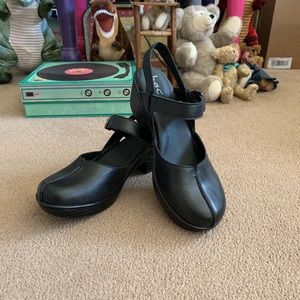 NIB BOC black dress shoes.